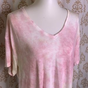 C&C California Vneck tie dye open back T-shirt L